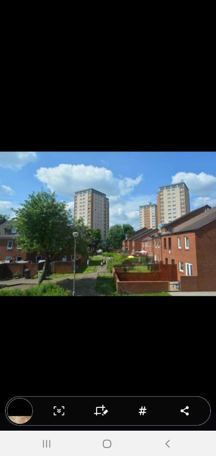 Modern House Close To Glasgow Green Exteriör bild